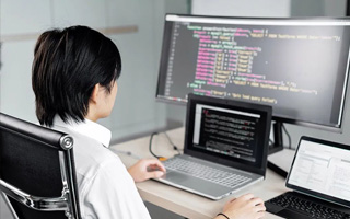 南漳 ,php声明和调用变量的符号是什么？